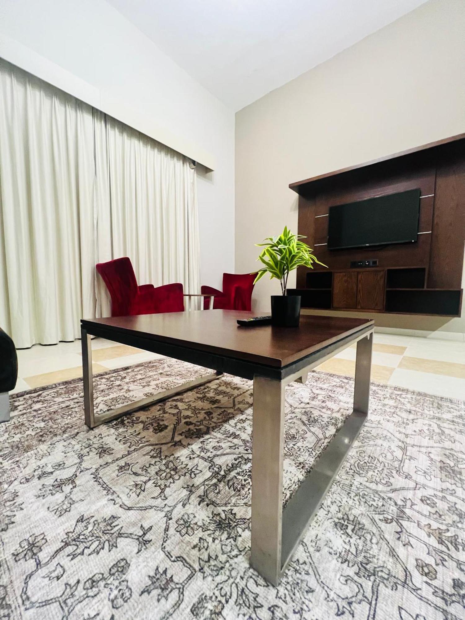 Alraef Luxury Apartments Дубай Экстерьер фото